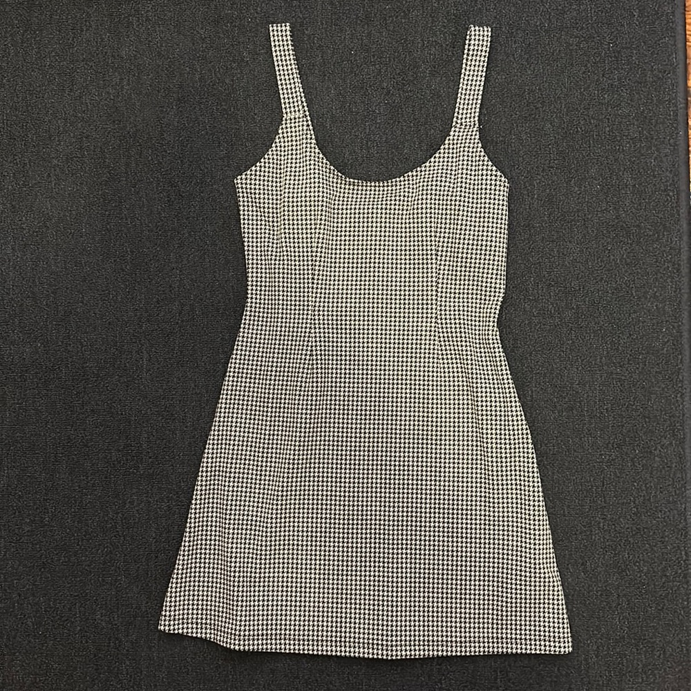 Black/White Dress- Forever 21